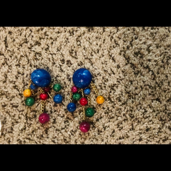 Jewelry - Picture 3 of 12